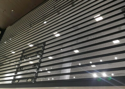 Material para porta de enrolar automática