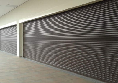 Acessórios para porta de enrolar