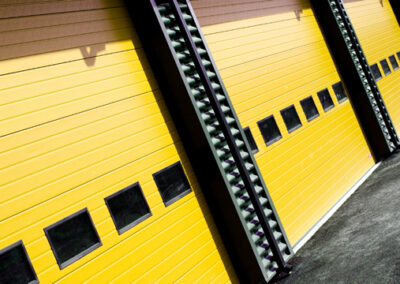 Chapa para porta de enrolar