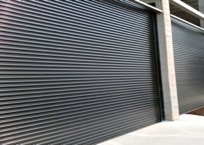 Chapa para porta de enrolar